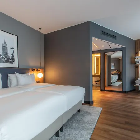 Scanhotels מלון