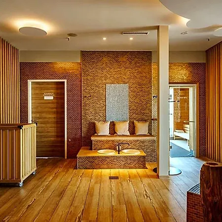 Scanhotels 4*